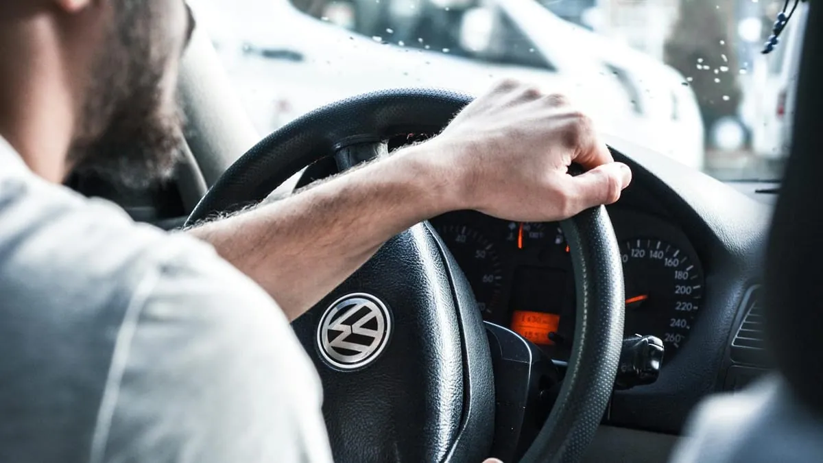 Des délais galopants pour recevoir le permis : les failles de l’ANTS