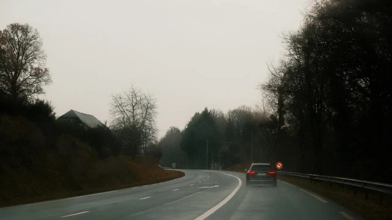 Les voitures radars débarquent sur (presque) toutes les routes de France : voici où elles vont flasher