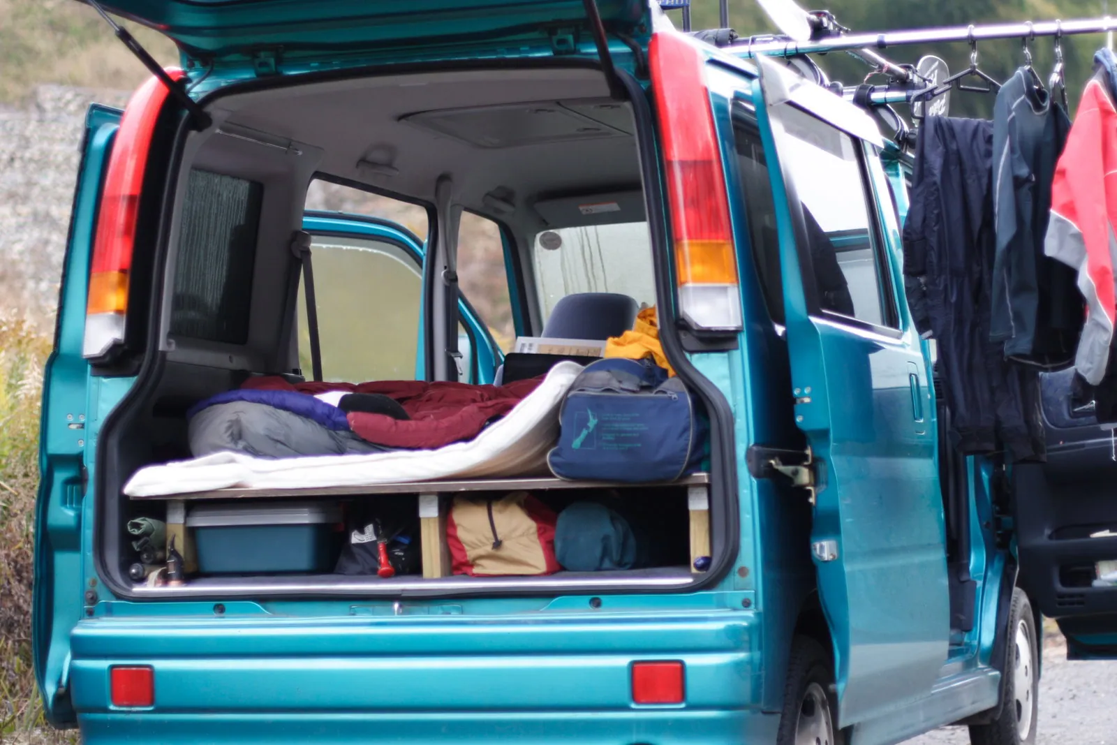 Avez-vous le droit de dormir dans votre voiture ?